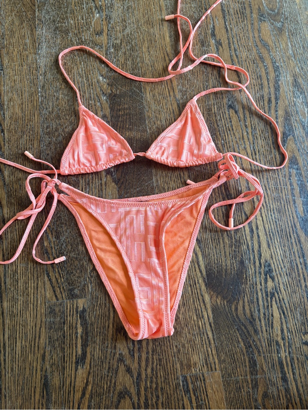 Textured Coral Triangl Bikini Set